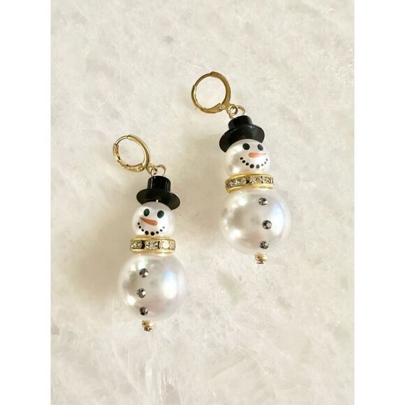 Cute Pearl snowman dangle earrings for Christmas  - Picture 4 of 4